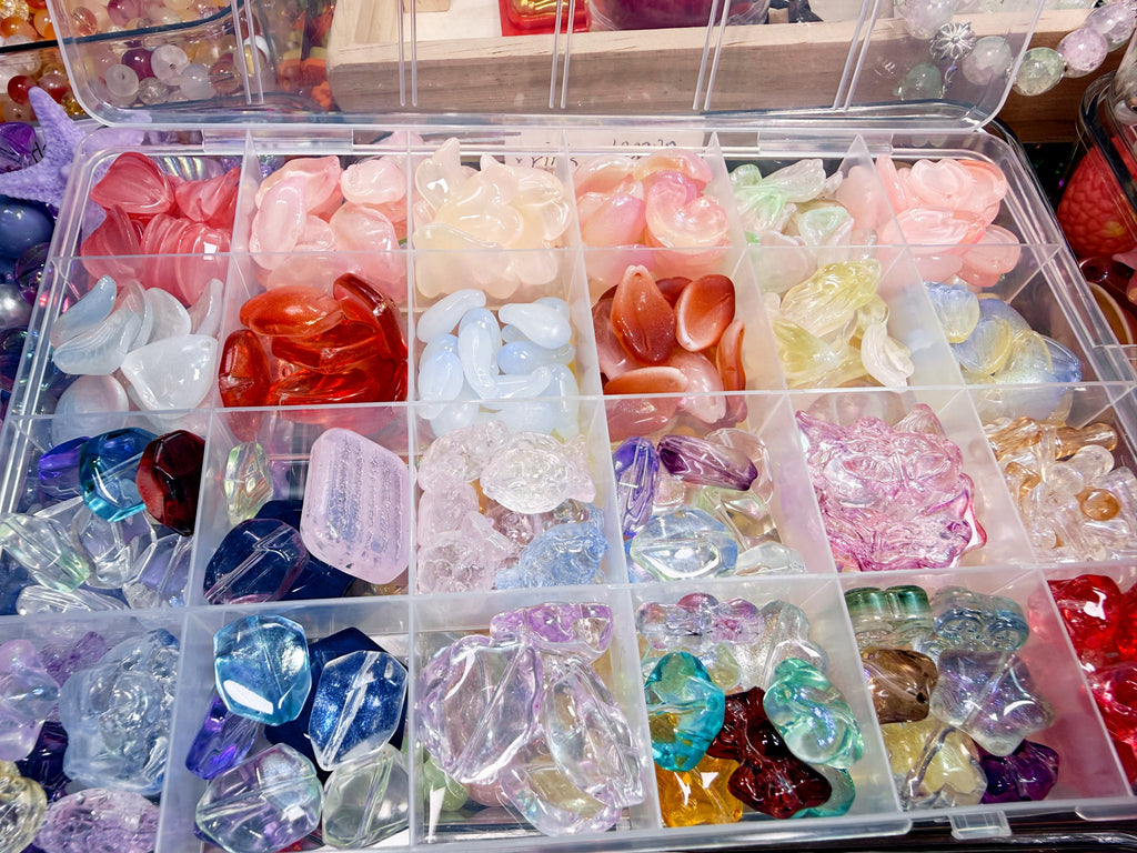 Beautiful and diverse glass petals--kikishop